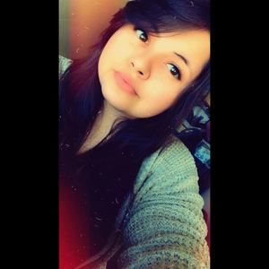 Meet your Posher, Esmeralda